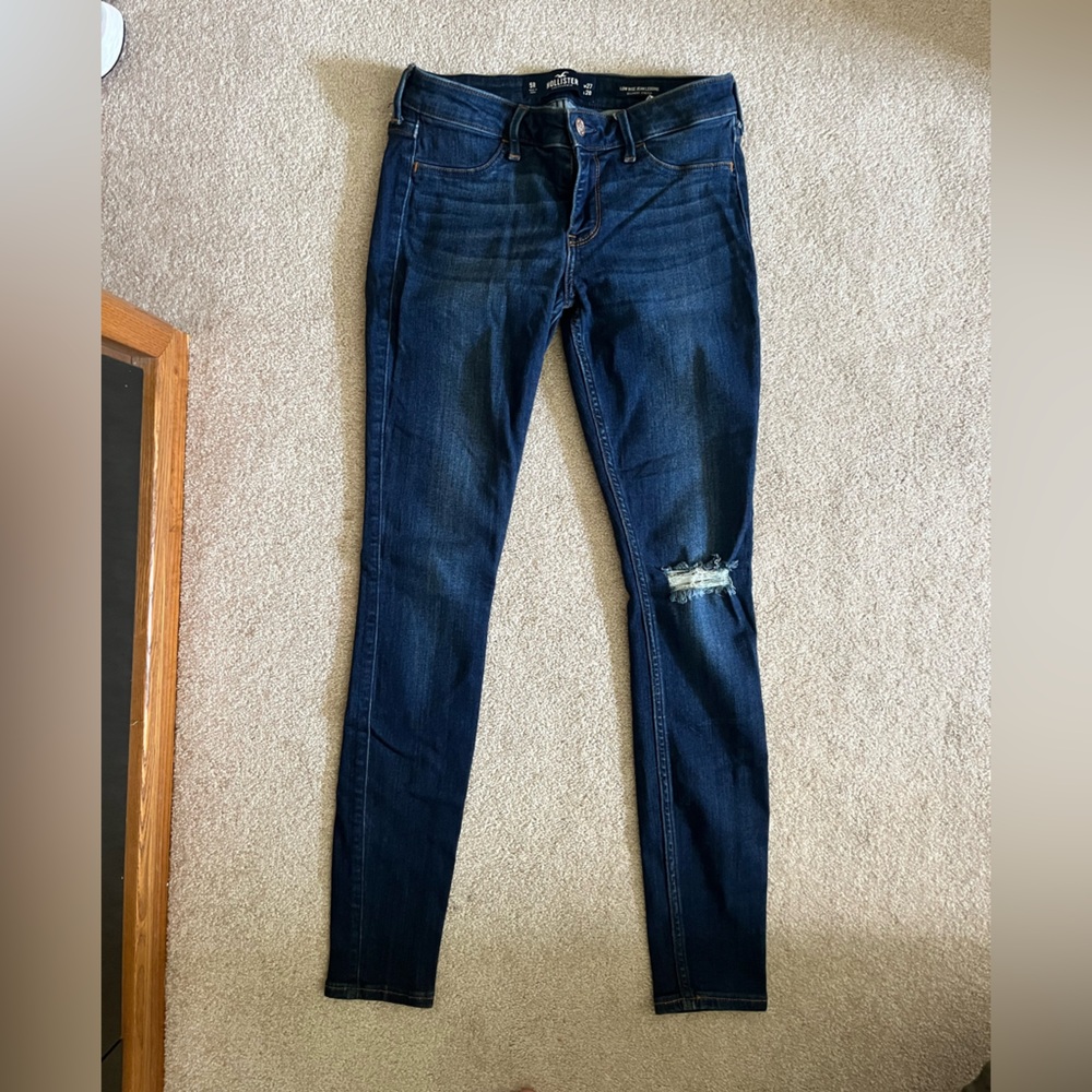 Hollister Blue Skinny Jeans with Stretch and Distressed Knee size 5R